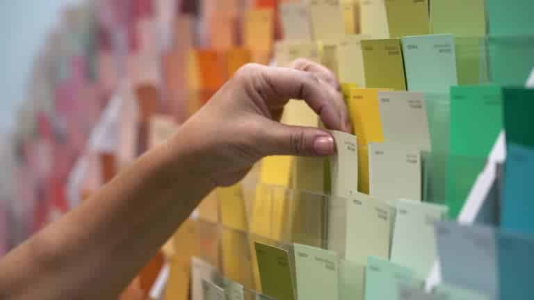 Paint Shop in Hilton